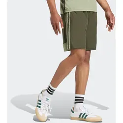 adidas Shorts Rot von adidas