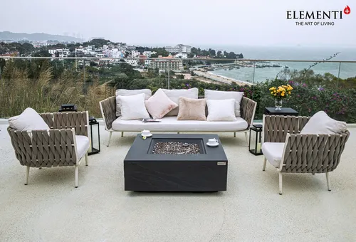 ELEMENTI Feuertisch RORAIMA - Beton Feuerstelle mit Zubehör, 101x101x38cm - Stylische Feuerstelle aus glasfaserverstärktem Beton für Garten und Terrasse. Wetterfest und frostsicher, ideal für ganzjährigen Einsatz. Handgefertigt, jedes Stück ein Unikat – perfektes Highlight für exklusive Outdoor-Events.