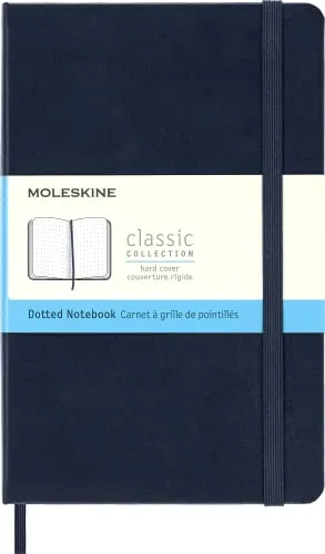 Moleskine Classic Gepunktetes Notizbuch M - 208 Seiten, saphirblau - Heft- & Buchschoner, handliches Format mit 208 elfenbeinfarbenen, gepunkteten Seiten, ideal zum Notieren und Skizzieren. Erweiterbare Tasche und flach aufklappbar bis 180°C.
