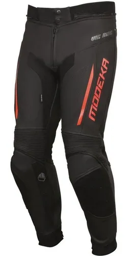 Modeka Valyant Motorradhose - Die Modeka Valyant Motorradhose bietet optimale Sicherheit und Komfort für Rennstrecken. Hergestellt aus hochwertigem Rindnappaleder mit flexiblen Stretchanteilen und integrierten Protektoren für besten Schutz.