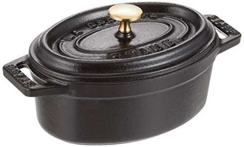 STAUB Mini Cocotte, oval mit Deckel 11 cm, 0,25 L, induktionsgeeignet, mit mattSchwarzer Emaillierung im Inneren des Topfes, für alle Herdarten inkl. Induktion & Backofen, Schwarz