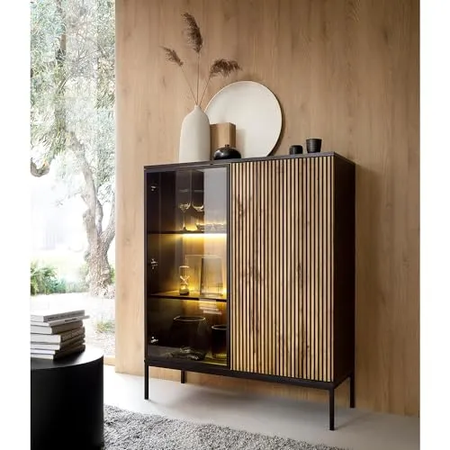 Lomadox Highboard Anrichte mit LED-Beleuchtung in Schwarz und Wotan Eiche - Moderner Geschirrschrank mit elegantem Design für dein Wohnzimmer. Die Kombination aus schwarzem Korpus und Wotan Eiche sorgt für eine stilvolle Atmosphäre. Mit Softclose-Türen und warmer LED-Beleuchtung.