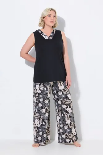 Ulla Popken Pyjama Blätter V-Ausschnitt ärmellos mit Taschen - Bequemer Zweiteiler Pyjama mit exotischem Blattmuster. Der Top ist ärmellos und der Hose hat einen elastischen Bund sowie praktische Seitentaschen. Idealer Schlafkomfort in Größen von 68-76 cm.