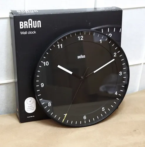 Braun Wanduhr BC17B Klassik Wanduhr in schwarz von Braun Oral-B - Procter & Gamble Service GmbH