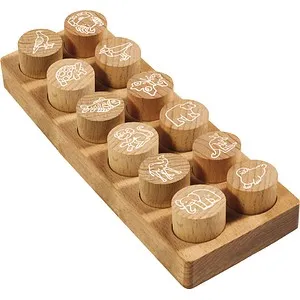 Colop Motivstempel Woodies Set - 12-teilig mit Tiermotiven - Versand von 12 Holzstempeln mit verschiedenen Tiermotiven, ideal zum Dekorieren von Karten und Verpackungen. Langlebige Abdrucke dank hochwertigem Moosgummi und UV-beständigem Wasserlack.