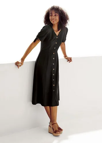 MADELEINE Maxikleid Viskosekleid mit V-Ausschnitt, Kurzarm Tailliertes Midikleid mit Knopfleiste und Halbarm