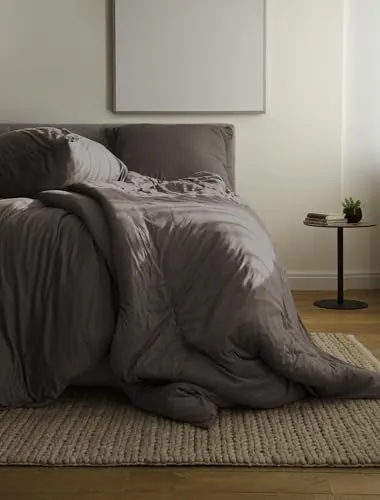 Bierbaum Bettwäsche 4135, Jersey Melange Uni in Taupe - Komfortgröße 155x220 cm und 80x80 cm, atmungsaktiv und temperaturausgleichend für ganzjährigen Schlafkomfort; pflegeleicht, bügelfrei und langlebig.