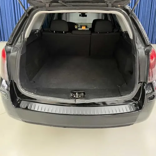 OMAC Ladekantenschutz für Opel Astra H Caravan 2004-2010 - Abdeckblenden, langlebig und rostbeständig, schützt Ihr Fahrzeug effektiv vor Kratzern und bietet ein elegantes Aussehen.
