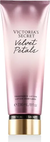 Victoria's Secret Velvet Petals Body Lotion 236 ml - Blumige Bodylotion mit süßem Praliné-Akkord, perfekt für sinnliche Eleganz und tägliche Pflege.