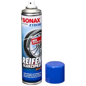 SONAX XTREME Reifenglanzspray Wet Look, 400 ml - Autoreinigung & Pflege: Langanhaltender Tiefenglanz für alle Reifentypen, schützt vor Rissbildung und Alterung mit einfacher Anwendung.