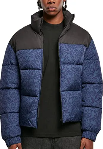 Urban Classics Herren AOP Retro Puffer Jacket XXL - Stilvolle Wattierte Jacke - Funktionsjacke im Retro-Style, wattiert und mit Mustermix, ideal für kalte Tage. Praktische Seitentaschen mit Reißverschluss und Innentasche.