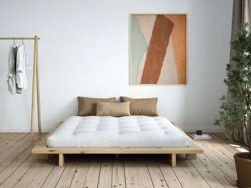 Karup Design JAPAN BED Bodenbett aus massivem Kiefernholz - Multifunktionales Futonbett mit Lattenrost, ideal für platzsparendes Wohnen. Belastbarkeit bis 300 kg und hergestellt aus umweltfreundlichem, naturbelassenem Kiefernholz.
