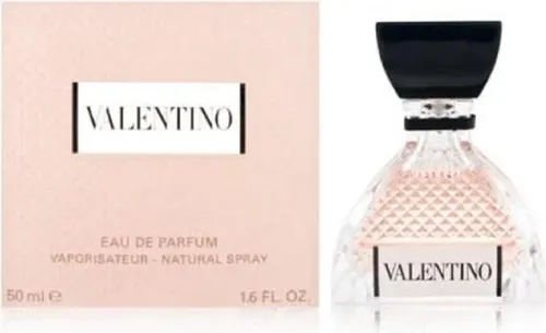 Valentino For Women Eau de Parfum 50 ml – Blumige Eleganz - Valentino Donna Eau de Parfum für Damen in 50 ml. Ein blumiger Duft mit frischen Kopfnoten und einer warmen Basis, ideal für den täglichen Gebrauch und besondere Anlässe.