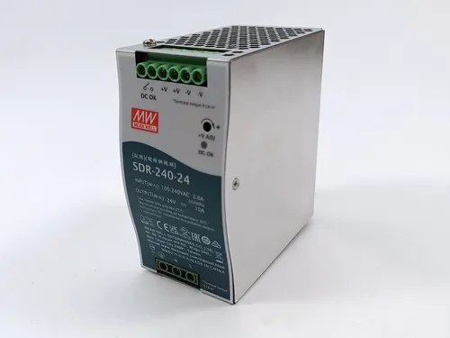 Mean Well SDR-240-24 AC-DC Netzteil - Schaltnetzteil für DIN-Schienenmontage, 24V und 10A, ideal für industrielle Anwendungen mit geschlossener Bauweise.