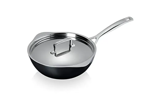 LE CREUSET Toughned Antihaft-Bratpfanne mit Deckel, 24 cm - Hochwertige Pfanne mit lebenslanger Garantie, 4x stärkster Antihaft-Beschichtung, ideal für alle Herdarten und spülmaschinenfest – für müheloses Kochen!