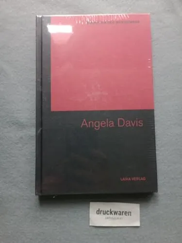 Angela Davis in schwarz von Galerie Der Abseitigen Künste