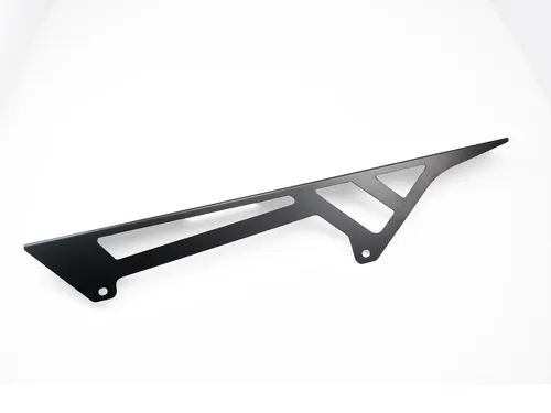 ZIEGER Kettenschutz für Honda CB 600 Hornet, X11 & CBR - Kettenschutz für Honda CB 600 Hornet, X11 und CBR, aus robustem, pulverbeschichtetem Edelstahl. Bietet optimalen Schutz vor Schmutz und Verschleiß, korrosionsbeständig und einfach zu montieren.