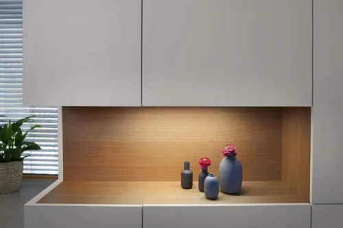 OSRAM LED Cabinet Slim Licht-Leiste mit Sensor 250lm warmweiß 30cm 6W dimmbar