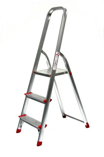 Alu Stehleiter 3-stufig – Faltbare Bockleiter für Haushalt und Garten - Leiter aus leichtem Aluminium, 3 Stufen, tragfähig bis 150 kg, ideal für sichere Arbeiten in Haushalt und Garten.
