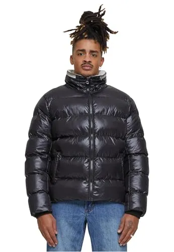 Urban Classics Recycled Zip Neck Puffer Jacket S Schwarz - Stylische Pufferjacke mit Reißverschlusskragen, ideal für lässige Outfits. Hergestellt aus recycelten Materialien, bietet sie Bewegungsfreiheit und Komfort. Perfekt für Streetwear-Looks!