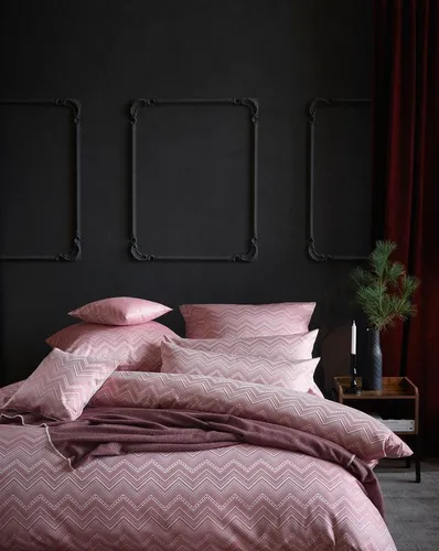 Curt Bauer Bettwäsche Mako-Brokat-Damast Tilda ruby 200x200 cm - Hochwertiges Bettwäsche-Set aus 100% Baumwolle, kuschelig weich und bügelleicht. Ideal für luxuriösen Schlafkomfort in Ihrem Zuhause.