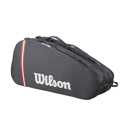 Wilson Tour 6Pk Racket Bag 2025 - Schlägertasche Schwarz - Tennissaiten: Stilvolle und geräumige Schlägertasche für bis zu 6 Schläger, ideal für Tennisliebhaber, die Ordnung und Stil schätzen.