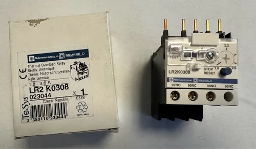 Telemecanique Motorschutzrelais LR2K0308 - Zuverlässiger Überlastschutz - Überlastschutzrelais, ideal für AC/DC Anwendungen. Mit einem Strombereich von 1,8-2,6A schützt es Ihre Motoren effektiv vor Überlast.