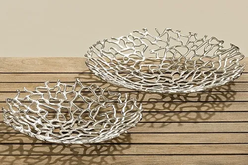 Deko-Schale Fidan Ø 40 cm aus Aluminium in Silber - Elegante Deko-Schale aus leichtem Aluminium, Ø 40 cm, perfekt für stilvolle Tischdekoration oder als Blickfang in jedem Raum.