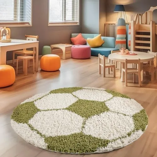 SIMPEX Hochflor Kinderteppich Rund Fußball Design Teppich Kinderzimmer Junge 120 cm Runder Teppich Grün und Weiß Spielteppich für Junge und Mädchen Extra Weich