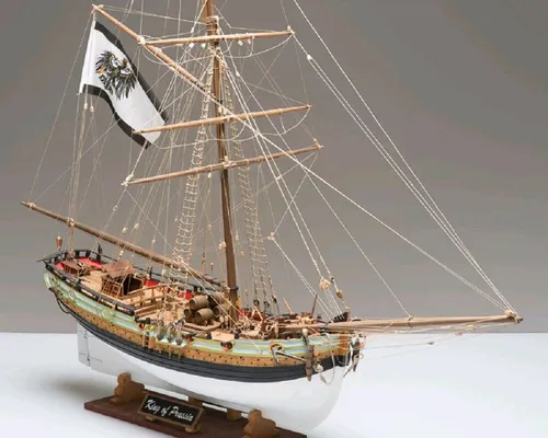 König von Preußen Schmugglerschiff Bausatz 1:42 - Historisches Schiffsmodell - Modellbau Bausatz von Corel, detailgetreu und ideal für Bastler, die historische Schiffe lieben.