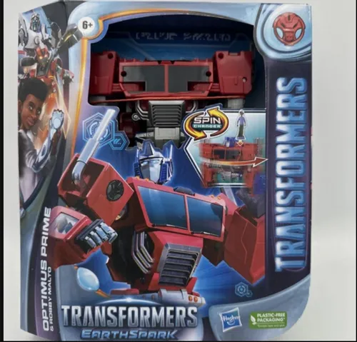 Transformers Earthspark Optimus Prime & Robby Malto