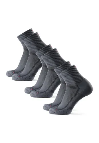 DANISH ENDURANCE Basicsocken Long Distance (3-Paar) - Rutschfeste Sportsocken für Läufer - Entwickelt für Läufer: Unsere rutschfesten Socken bieten optimalen Halt und Polsterung für maximalen Komfort. Atmungsaktive Materialien halten deine Füße frisch und trocken, ideal für lange Strecken und den Alltag.