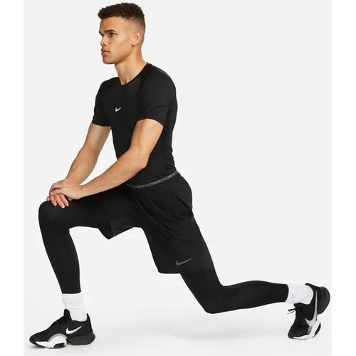 NIKE Herren Shirt M NP DF TIGHT TOP SS - T-Shirts für Herren, eng anliegendes Design für elastischen Tragekomfort und ideal für High-Intensity-Workouts. Perfekt für Sport und Freizeit.