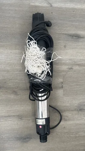 Gardena Rasentrimmer SmallCut 300/23: Trimmer mit geringem Gewicht und langem Frontgriff für Bequeme Handhabung, mit 230 mm Schnittkreis und Fadenverlängerung via Tip-Automatik (9805-20)