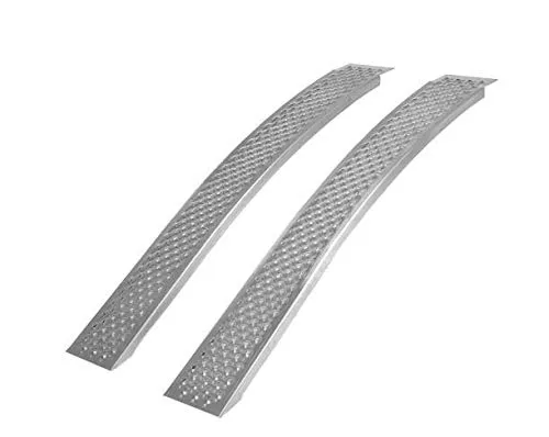 AL-KO gebogene Auffahrrampe 400 kg, 2-er Set - Laderampen mit sanftem Übergang und rutschhemmendem Lochprofil, ideal für Fahrzeuge mit geringer Bodenfreiheit und maximale Sicherheit durch Sicherungsbolzen.