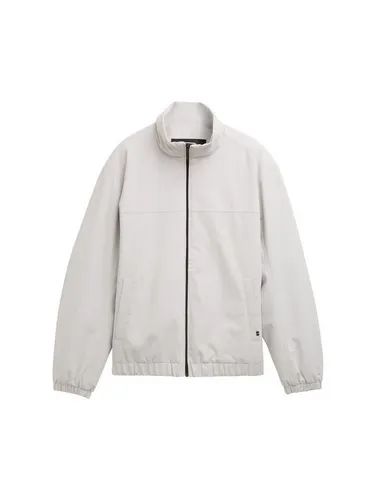 TOM TAILOR Denim Herren Blouson Jacke 1046267, Dusty Putty Grey, M - Funktionsjacke im Blouson-Stil mit seitlichen Taschen und Innentasche. Widerstandsfähiger Polyester-Stoff, schnelltrocknend und ideal für den Alltag.