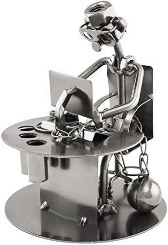 BRUBAKER Workaholic Schraubenmännchen Stifthalter - Figur aus handgearbeitetem Metall, ideal als dekoratives Bürogeschenk oder für Männergeschenke zu besonderen Anlässen, Höhe 15 cm.
