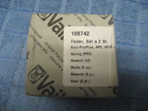 Vaillant Thermocompact VU 615E 620E 624E Bedienfeld Deckel Federscharnier 188742