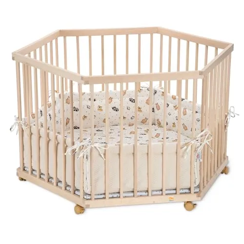 FabiMax Baby Laufgitter 6-eck, stufenlos höhenverstellbar, mit Schlupfsprossen, Laufstall aus massivem Buchenholz (Waffel/Tierchen)