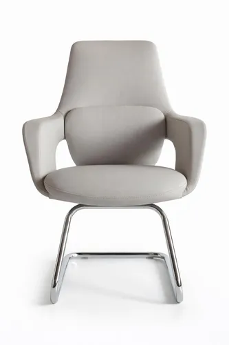 Ergonomischer Chefsessel mit verchromtem Gestell und grauem Leder - Moderner Chefsessel mit verchromtem Gestell und grauem Leder für höchsten Komfort im Arbeitszimmer. Ideal für lange Sitzzeiten, ausgestattet mit Armlehnen und stabilen Maßen von 65 x 68 x 90 cm.