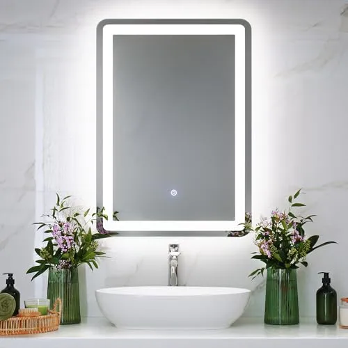 ledscom.de LED Spiegel BALI 500 x 700 mm mit Beleuchtung - Spiegelleuchten mit modernem Design und indirekter Beleuchtung, ideal für jedes Bad. Genießen Sie natürliches Licht (3900 K) für perfekte Körperpflege, energieeffizient und mit IP44 Spritzwasserschutz.