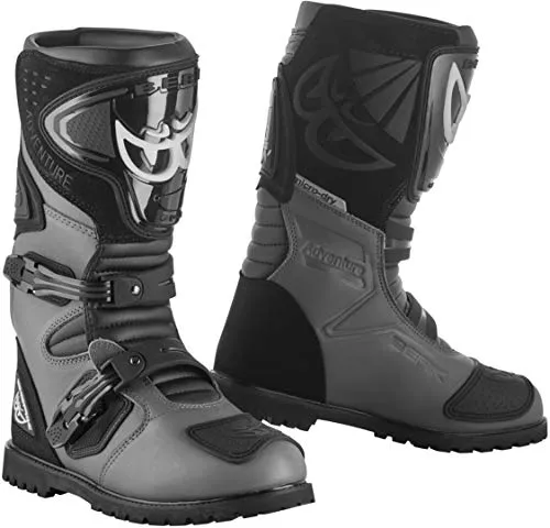 Berik All Terrain Adventure Motorradstiefel Größe 43 - Wasserdichte und atmungsaktive Motorradstiefel aus robustem Leder mit Gummisohle für optimalen Grip, ideal für Abenteuerfahrten.