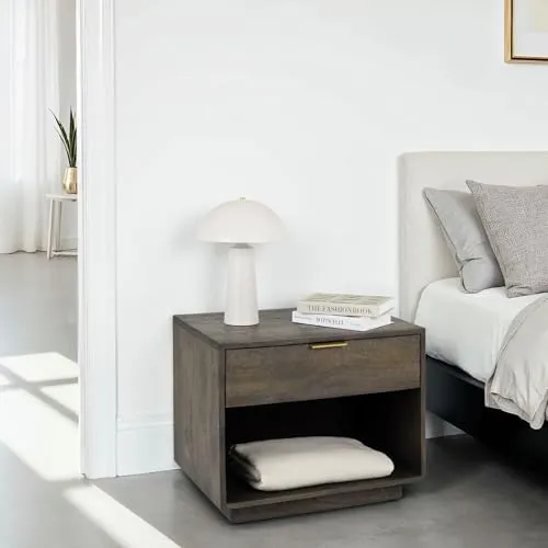 IDIMEX Nachttisch Bora aus massivem Mangoholz, Braun - Design Nachttisch mit 1 Schublade, Beistelltisch Massivholz, Ablagetisch moderner Stil, pflegeleicht und robust.