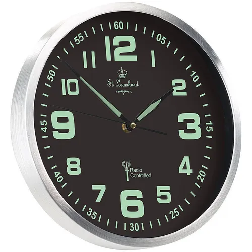 St. Leonhard Funk-Wanduhr mit Quarz-Uhrwerk - Wanduhren mit lautlosem Quarz-Uhrwerk und nachleuchtenden Ziffern für eine klare Zeitansage auch im Dunkeln – ideal für Wohnräume und Büros.