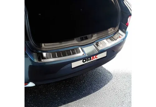 OMAC Ladekantenschutz für Renault Megane 2015-2020 - Abdeckblenden aus rostfreiem Edelstahl, bietet optimalen Schutz vor Kratzern und Stößen, einfache Montage ohne Bohren, langlebig und passgenau für Ihr Fahrzeug.