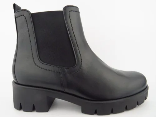 Gabor Damen Chelsea Boots - Flache Stiefeletten in Schwarz (Gr. 43 EU) - Elegante Chelsea Boots für Damen mit flachem Absatz und weichem Innenfutter. Ideal für stilvolle Outfits und den täglichen Gebrauch. Robuste TR-Sohle für besten Komfort.
