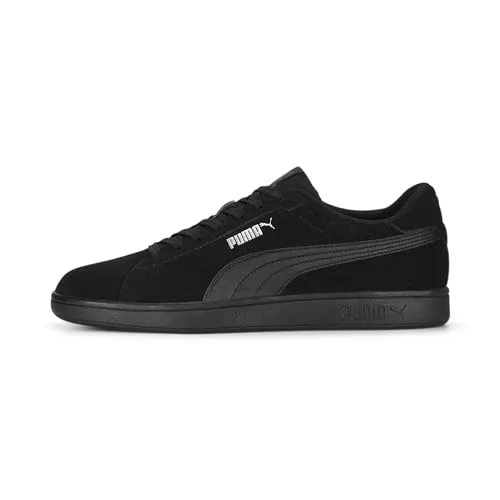 PUMA Unisex Smash 3.0 Sneaker - Sportlich, Schwarz Silber, 40.5 EU - Herren-Sneaker mit Obermaterial aus Wildleder und aktualisiertem Eyestay-Design für optimalen Komfort und Stil.