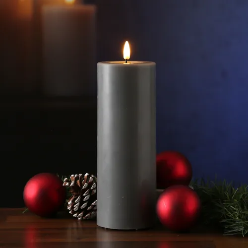 LED Kerze Deluxe Echtwachs 3D Flamme Wachsspiegel flackernd H: 20cm D:7,5cm grau