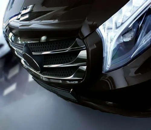 Edelstahl Kühlergrill Leisten chrom für MERCEDES VITO W447 - Front- & Kühlergrills mit hochglanzpolierten Edelstahlleisten, rostfrei und einfach selbstklebend anzubringen, verleiht Ihrem Fahrzeug einen eleganten Look.