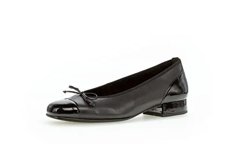 Gabor Damen Comfort Basic Geschlossene Ballerinas, Schwarz (schwarz 67) - Elegante Ballerinas für Damen mit klassischem Design, ideal für Büro und Freizeit. Bequemes Microfutter und eine moderate Weite sorgen für optimalen Tragekomfort.